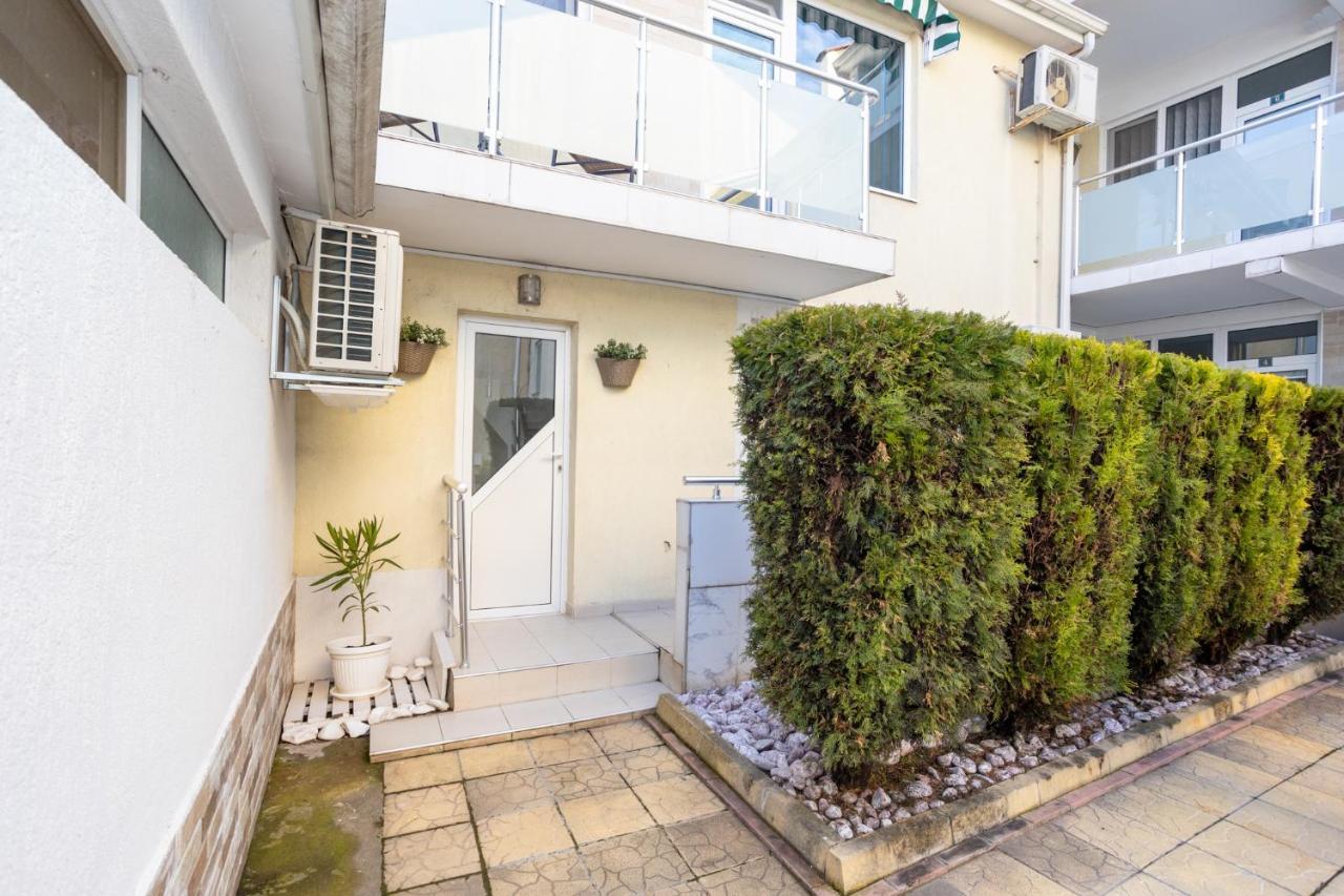 Guest House Desi - Къща За Гости Деси Balchik Esterno foto