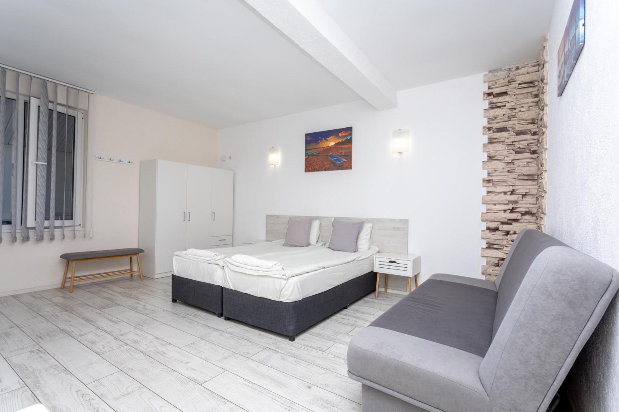 Guest House Desi - Къща За Гости Деси Balchik Esterno foto