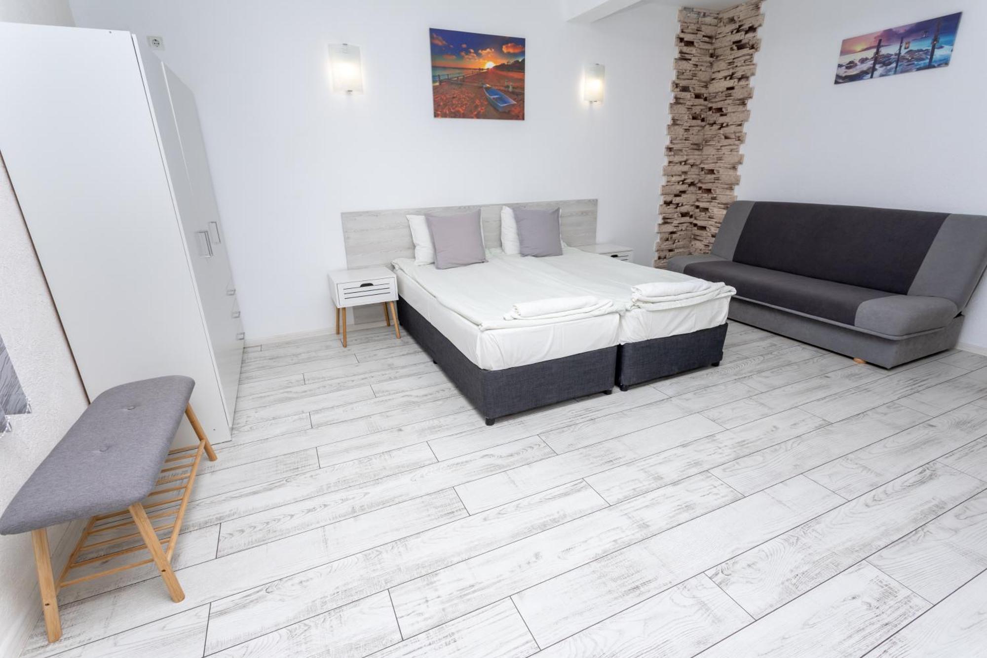 Guest House Desi - Къща За Гости Деси Balchik Esterno foto
