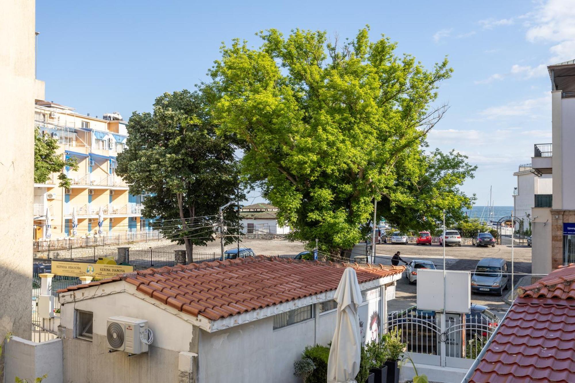 Guest House Desi - Къща За Гости Деси Balchik Esterno foto