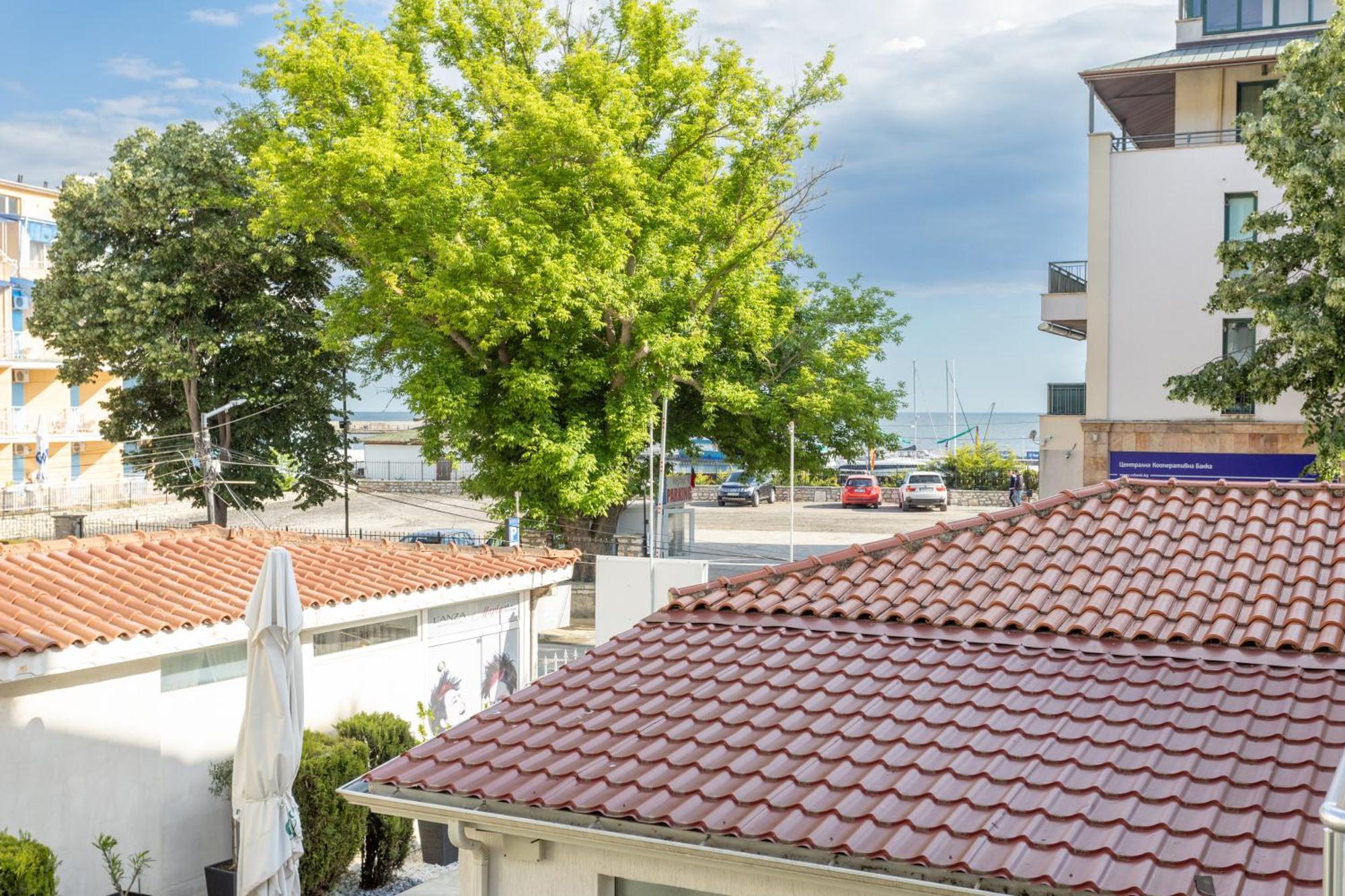 Guest House Desi - Къща За Гости Деси Balchik Esterno foto